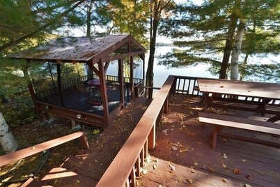 282 Papineau Lake 3 Bedroom Cottage