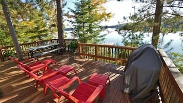 Cottage, 2 Bedrooms | Outdoor dining