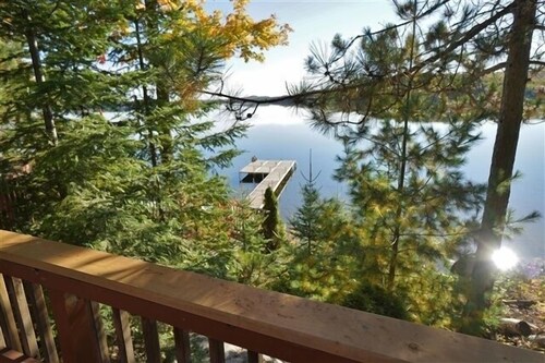 416 Papineau Lake 2 Bedroom Cottage
