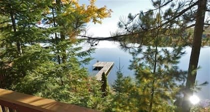 416 Papineau Lake 2 Bedroom Cottage