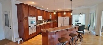 487 Bay Lake 4 Bedroom Cottage