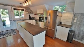 Cottage, 3 kamar tidur | Dapur pribadi | Lemari es, mesin pembuat kopi/teh, dan pemanggang roti