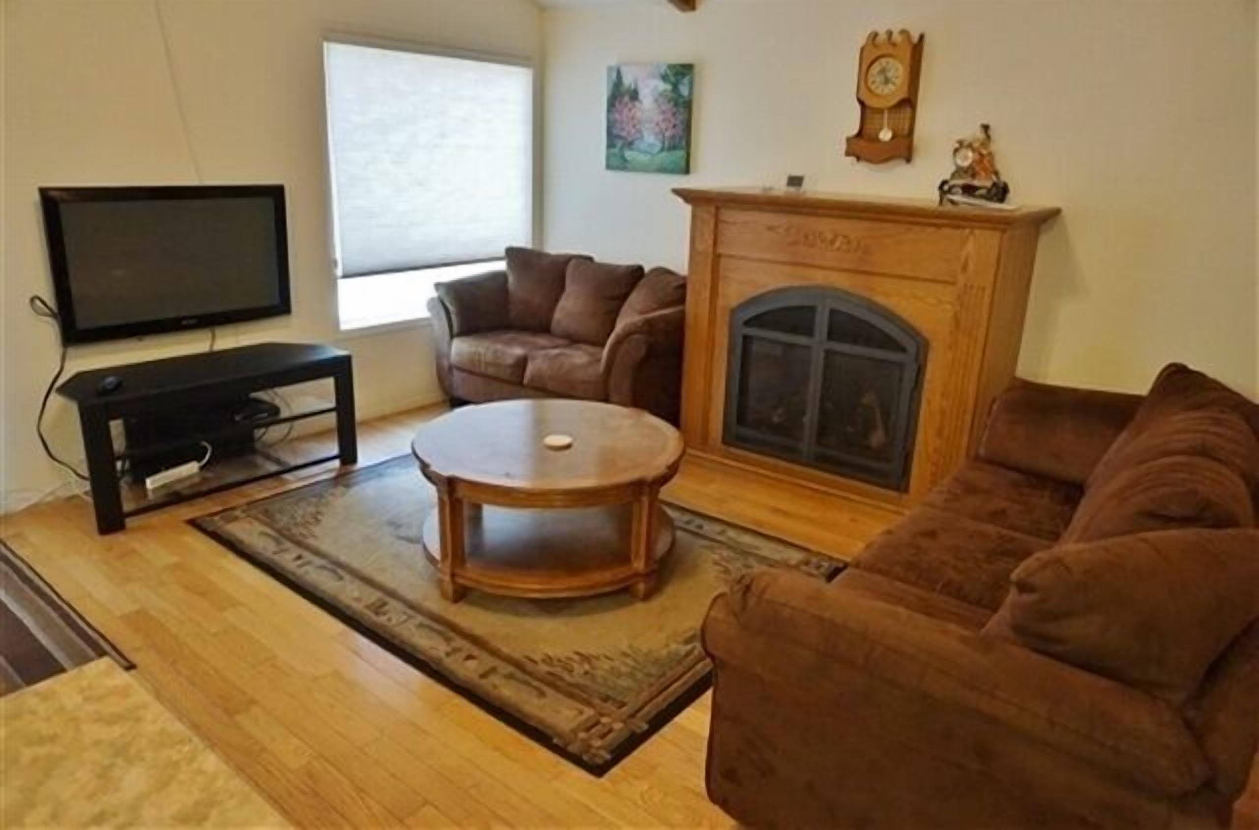 Cottage, 3 Bedrooms | Living area