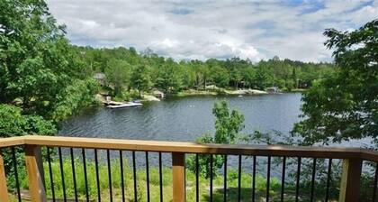 432 Weslemkoon Lake 4 Bedroom Cottage