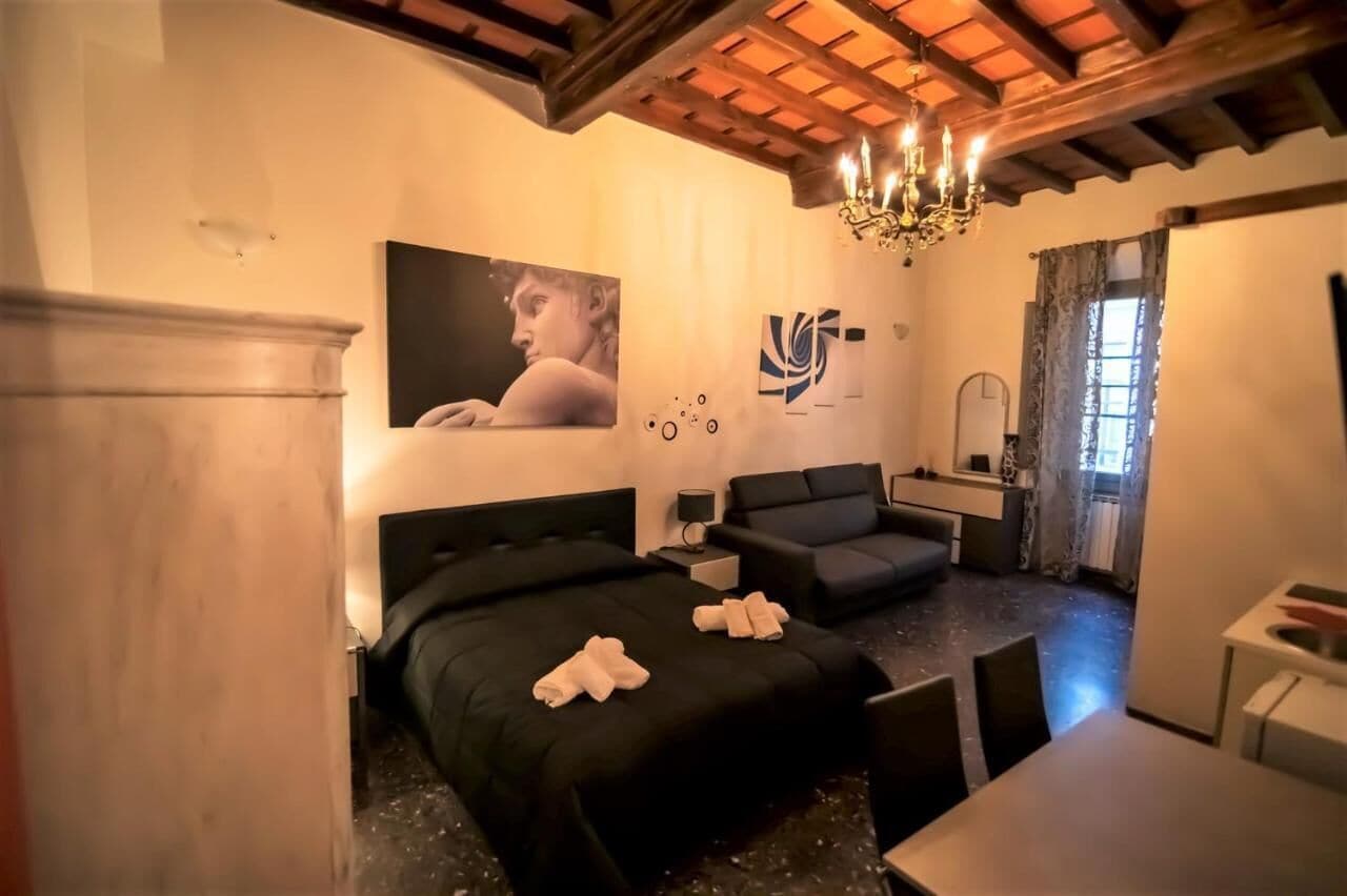 Comfort-Vierbettzimmer, Flussblick | Schreibtisch, kostenloses WLAN