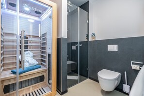 Shower, towels