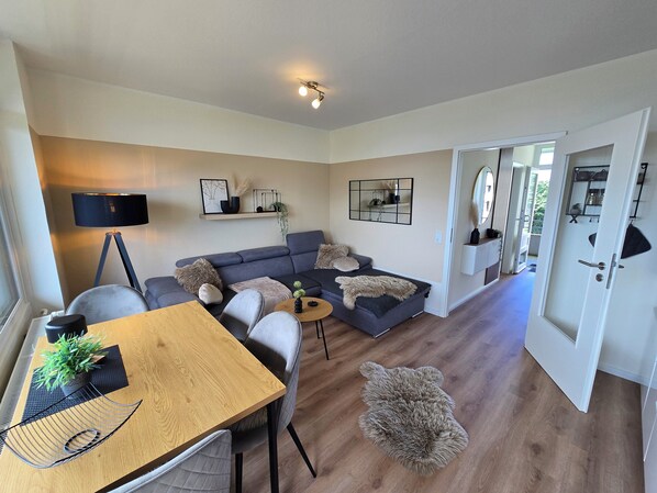 电视、立体声音响