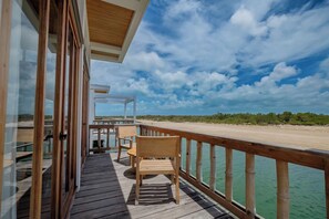 Property grounds - Exquisite Villa Retreat w/ Swimming Pool Near Marine Reserves for Whole Family! (San Pedro)