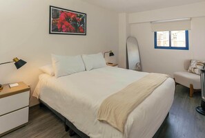 2 soveværelser, skrivebord, strygejern/strygebræt, Wi-Fi