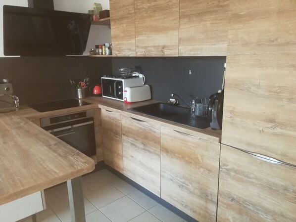 Microwave, oven, stovetop, dishwasher