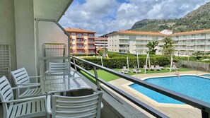 Apartment | Pool - Apartment in Ostend With Terrace, Pool (Torroella de Montgrí)