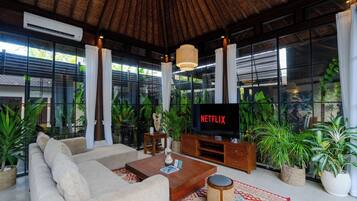 Comfort Villa | Living area