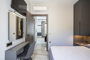 4 chambres, fer et planche à repasser, lit parapluie, Wi-Fi gratuit