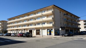 Unclassified image, 5 of 20, button - Apartment Near Baix Ter Natural Park (Torroella de Montgrí)