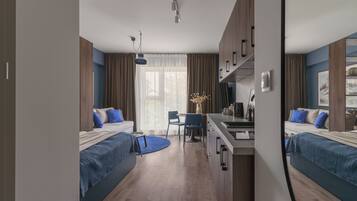 Studio Suite | Individually decorated, blackout curtains, iron/ironing board, free WiFi