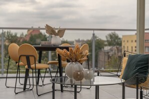 Suite | Decoració individual, cortines opaques i planxa i posts de planxar 