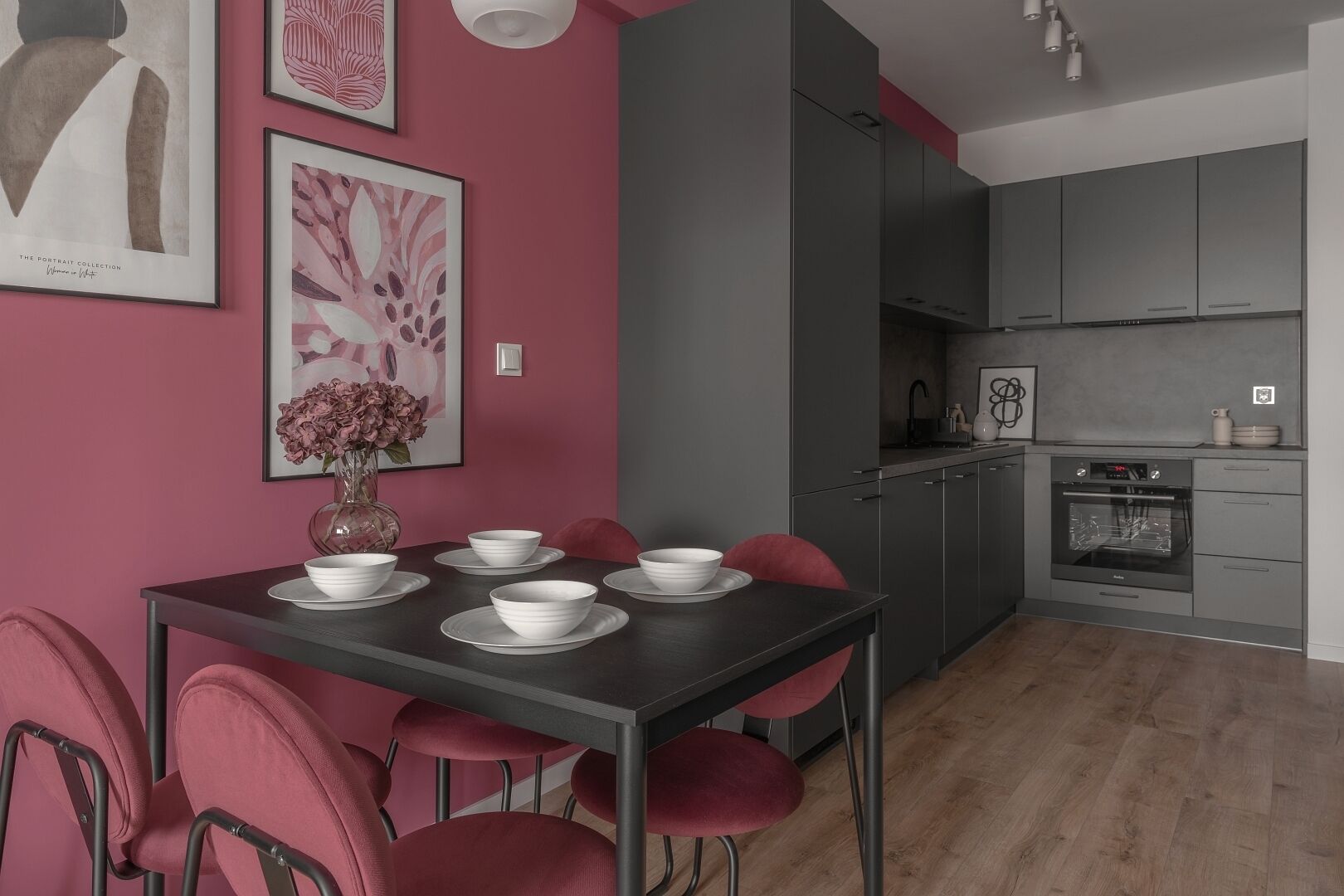 Individually decorated, blackout curtains, iron/ironing board, free WiFi