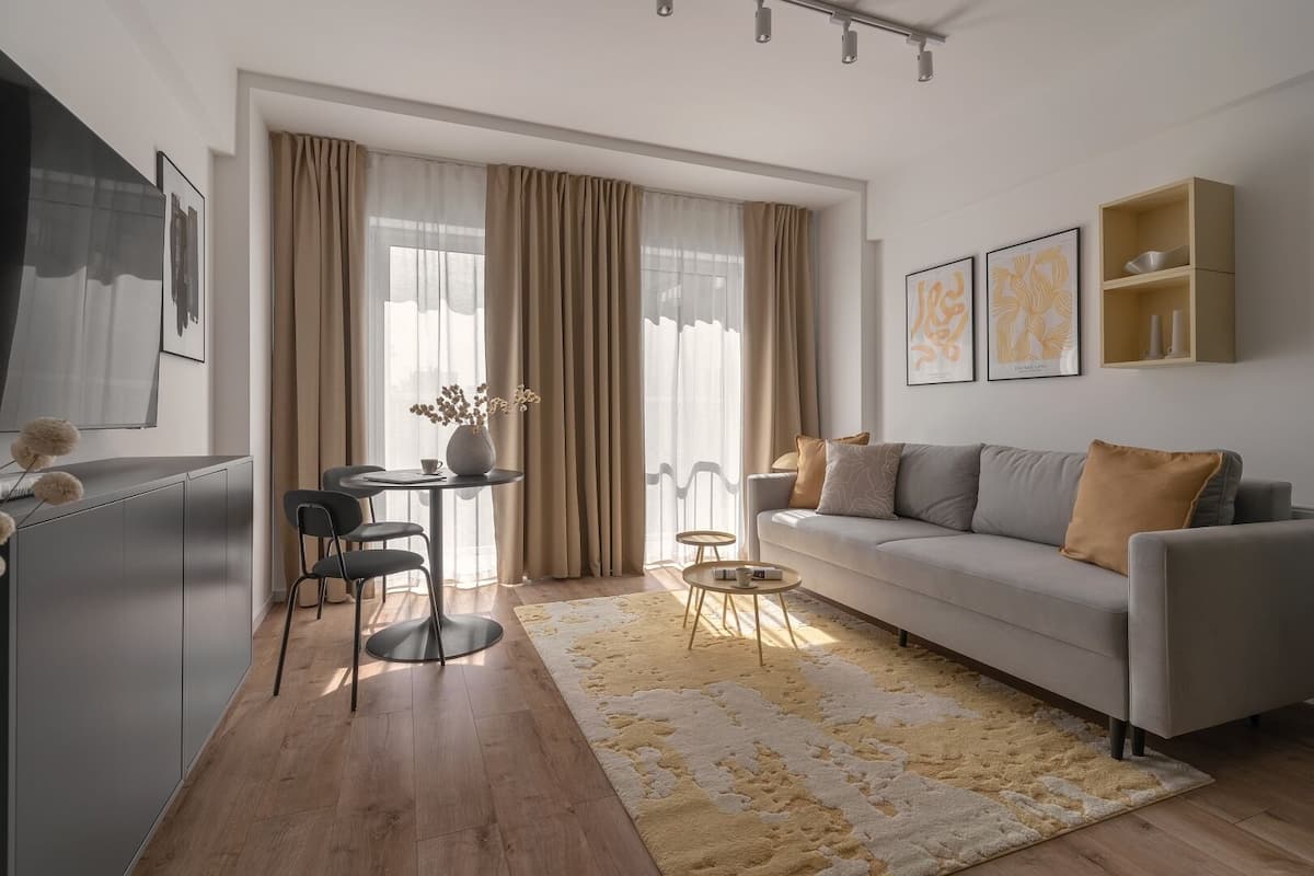 Studio suite | Verduisterende gordijnen, een strijkplank/strijkijzer, gratis wifi