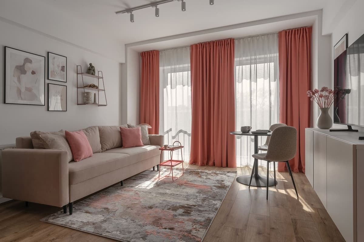 Studio suite | Verduisterende gordijnen, een strijkplank/strijkijzer, gratis wifi