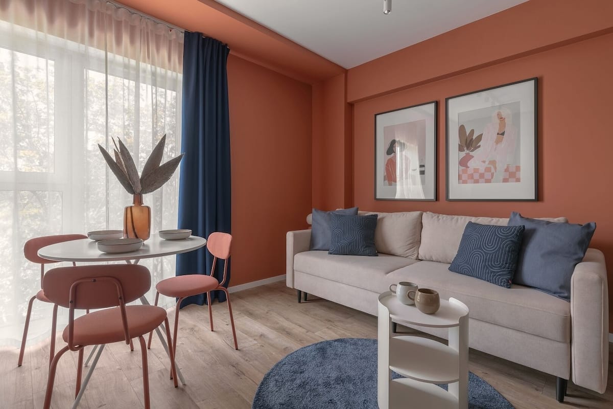 Studio suite | Verduisterende gordijnen, een strijkplank/strijkijzer, gratis wifi