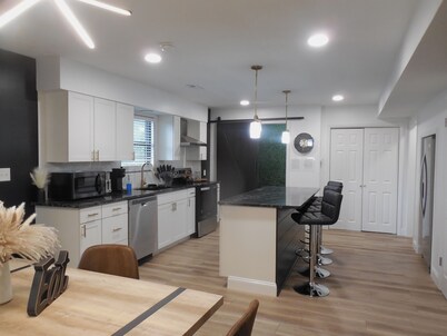 2 BR/2.5 Bath townhouse walking distance to stadium