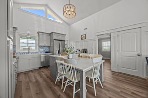 Fridge, microwave, oven, stovetop - Waterfront Paradise in N. Topsail: Ocean/Canal Views, Fishing, Steps from Beach (North Topsail Beach)