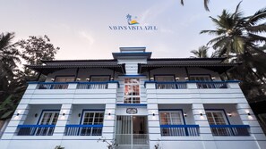 Front of property - Navin S Vista Azul (Majorda)
