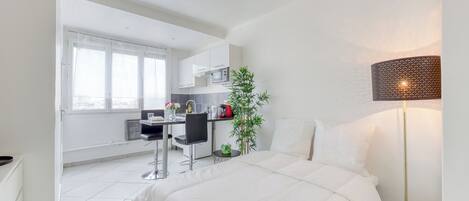 1 bedroom, iron/ironing board, WiFi, bed sheets