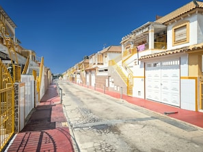 洋房, 2 間臥室, 吸煙房, 庭院 | 外觀