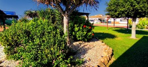 洋房, 2 間臥室, 吸煙房, 庭院 | 花園