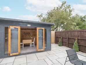 Cottage | Terrace/patio - The Cabin (Malton)