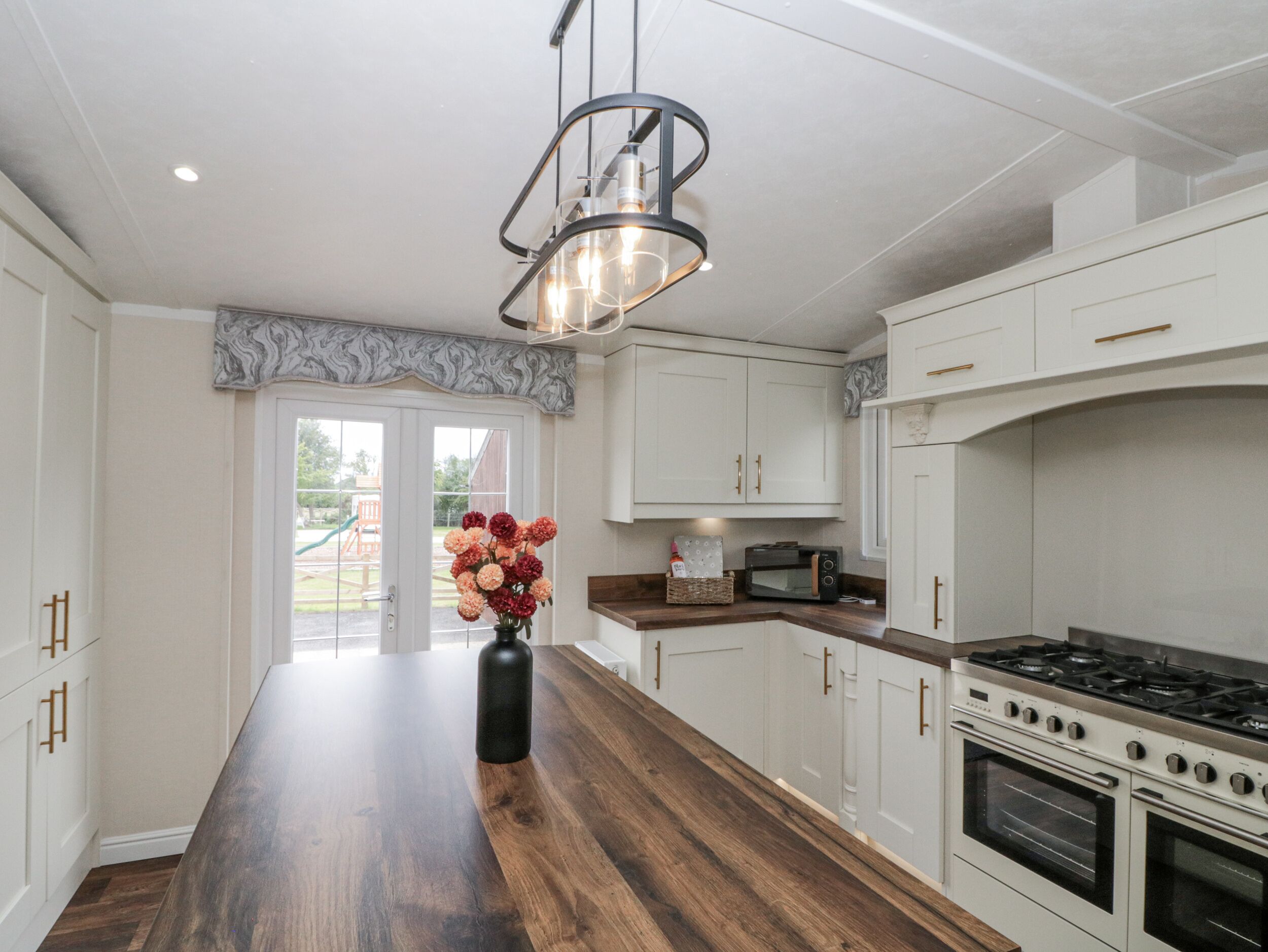 Cottage | Cuisine privée | Batterie de cuisine, vaisselle et ustensiles