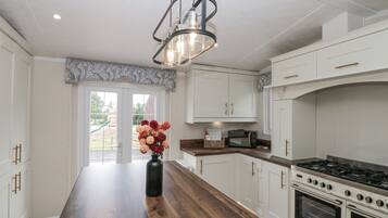 Cottage | Cuisine privée | Batterie de cuisine, vaisselle et ustensiles