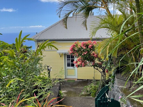 Comfortable Creole House in Saint-Leu