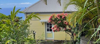 Comfortable Creole House in Saint-Leu