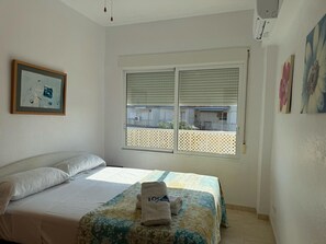 2 bedrooms, free WiFi, bed sheets