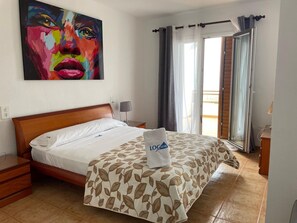 4 bedrooms, free WiFi, bed sheets