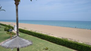 Unclassified image, 4 of 22, button - Seafront Apartment in Denia with Wi-Fi, Garden & Pool (Denia)