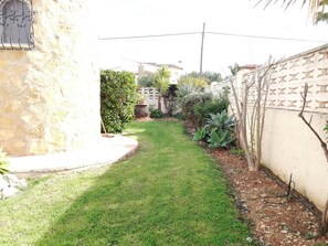 Property grounds - Modern villa near beach with large terrace (Denia)