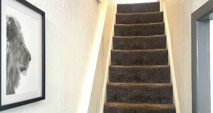 Room-comfort Room Near Salford Uni- Sams