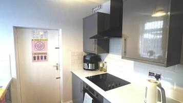 Shared Dormitory, 1 Bedroom, Smoking, Balcony | Interior