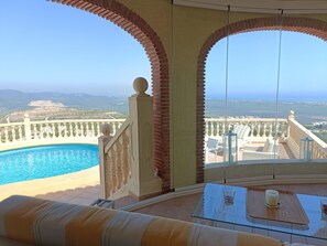 Terrace/patio - Spacious villa in El Ràfol d'Almúnia (El Ràfol d'Almúnia)