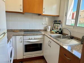 Kühlschrank, Mikrowelle