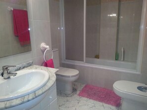 Towels - 3-bedroom apartment 100m from Dénia beach with terrace and pool (Denia)