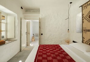 1 bedroom, in-room safe, iron/ironing board, free WiFi