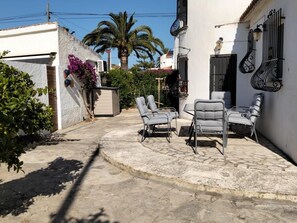 Outdoor dining - Holiday Home in Els Poblets, Spain (Denia)