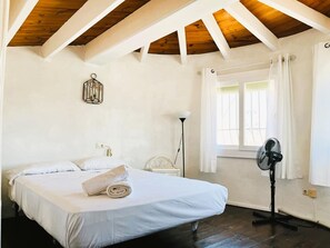2 bedrooms, bed sheets - Holiday Home in Els Poblets, Spain (Denia)