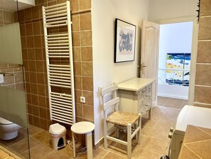 Towels - Bright chalet in Denia with private pool, Wi-Fi and parking (Denia)