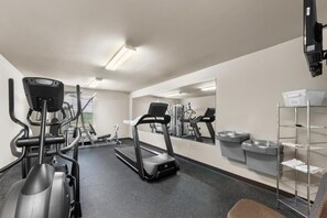Fitness facility - 2 Units | Pleasanton Stay | Near Palmer Lane Center (Pleasanton)