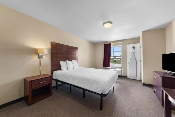 1 bedroom, iron/ironing board, free WiFi, bed sheets